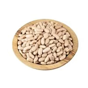 لوبیا کشاورزی ریخته شده در ظرف